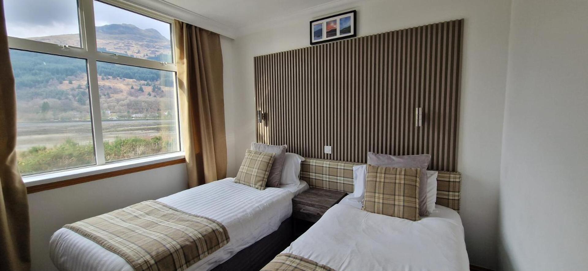 Loch Long Hotel Arrochar Extérieur photo