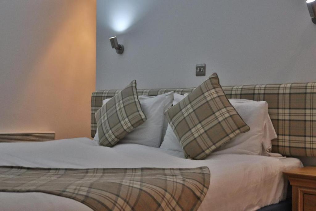Loch Long Hotel Arrochar Extérieur photo