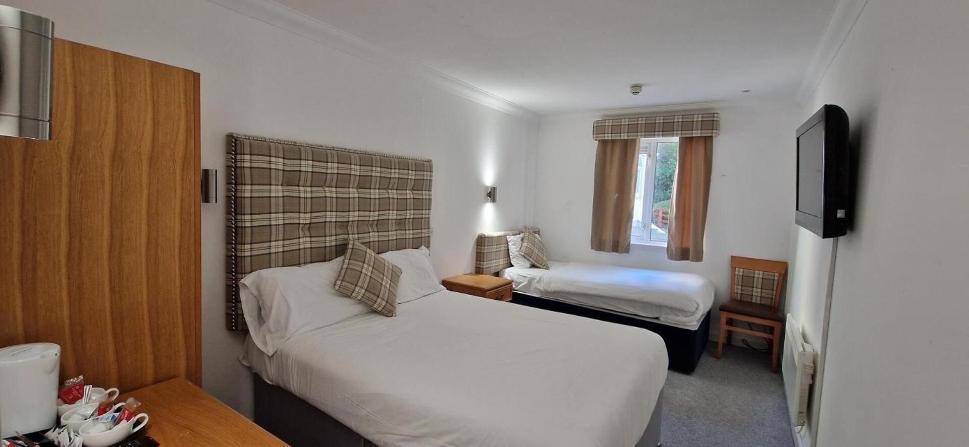 Loch Long Hotel Arrochar Extérieur photo