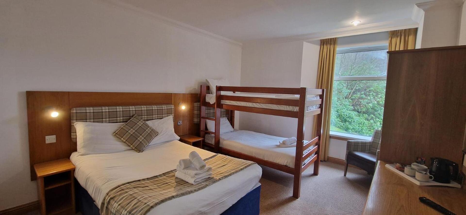 Loch Long Hotel Arrochar Extérieur photo