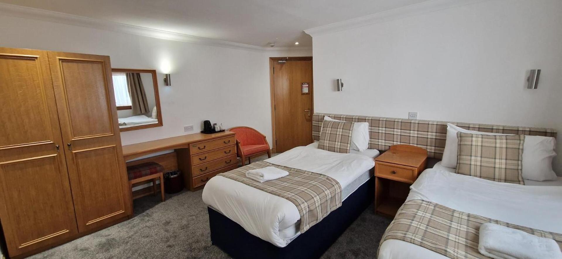 Loch Long Hotel Arrochar Extérieur photo